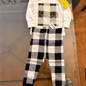 NWT 12-18m. Pajama Set -